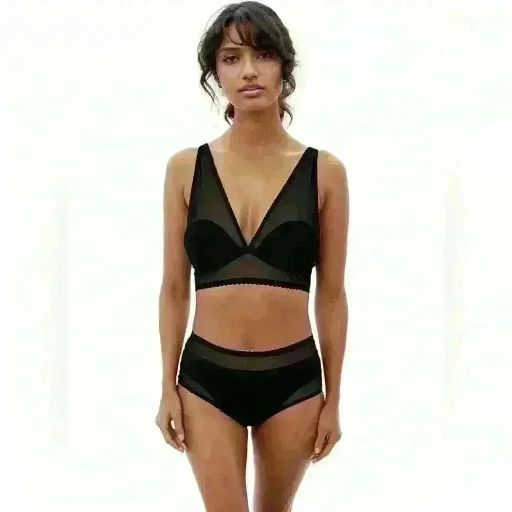 Wireless Bra Full Support Lyra by Less Is Amor